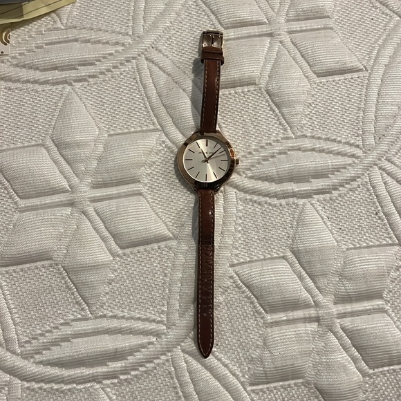 Michael Kors watch - Picture 2 of 4